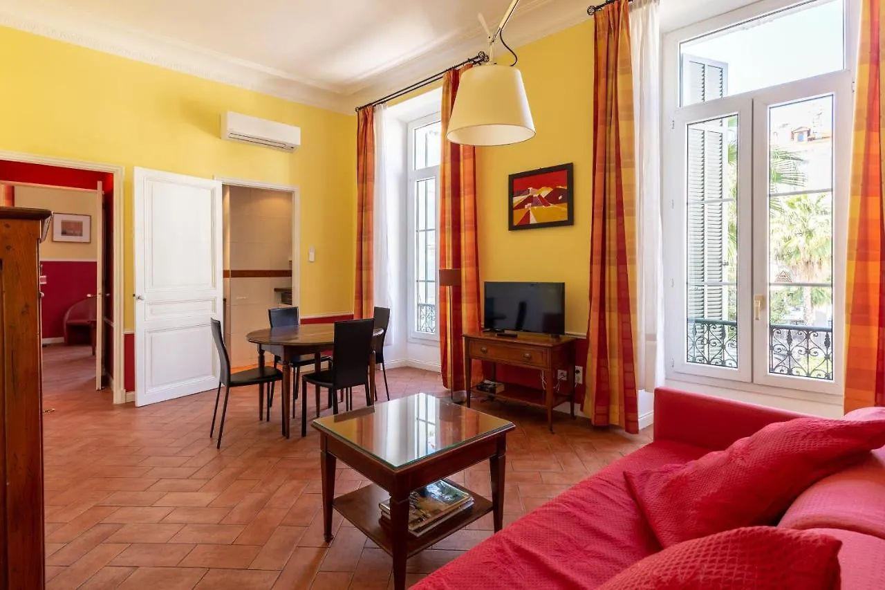 Cannes-Hyper-Centre Apartment